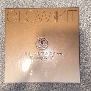 Anastasia Glow Kit